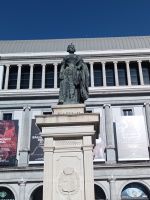 Plaza de Isabel II. und Ihre Statue vor dem Teatro Real - Madrid