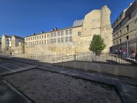 2026_05-PARIS: Marais Viertel - Teile der alten Stadtmauer