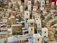 4. Tag: Stadtführung in San Gimignano – Historisches Modell