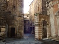 verwinkelte mittelalterliche Gassen in Perugia