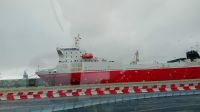 Ein Kutter im Rostocker Hafen