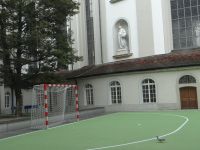 St. Gallen, Fußballplatz im Klosterhof. Ob hier mehr Tore fallen unter göttlichem Beistand?
