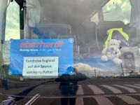 1. Tag: Max passt auf den Bus auf