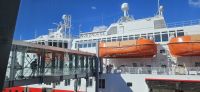 wir gehen an Bord über Deck 5