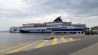 Von diesem Hafen geht es weiter nach Ischia