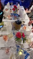 Ein gedeckter Tisch beim Silvester Schiff
