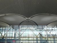 Ankuft am Flugfagen Istanbul, wunderbare Architektur, Türkei
