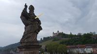 Blick auf die Burg in Würzburg