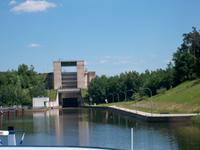 Schachtschleuse auf dem Main-Donau-Kanal