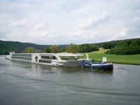 Überführung eines Schiffes noch ohne Ausstattung