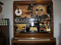 Altes Musikinstrument, Brömserhof