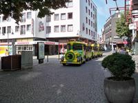 Es geht auch bequemer mit dem Schoko-Express durch die Altstadt.