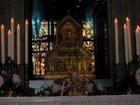 Der goldene Schrein der Heiligen 3 Könige im Kölner Dom.