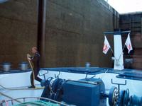 Arbeit der Matrosen in der Schleuse