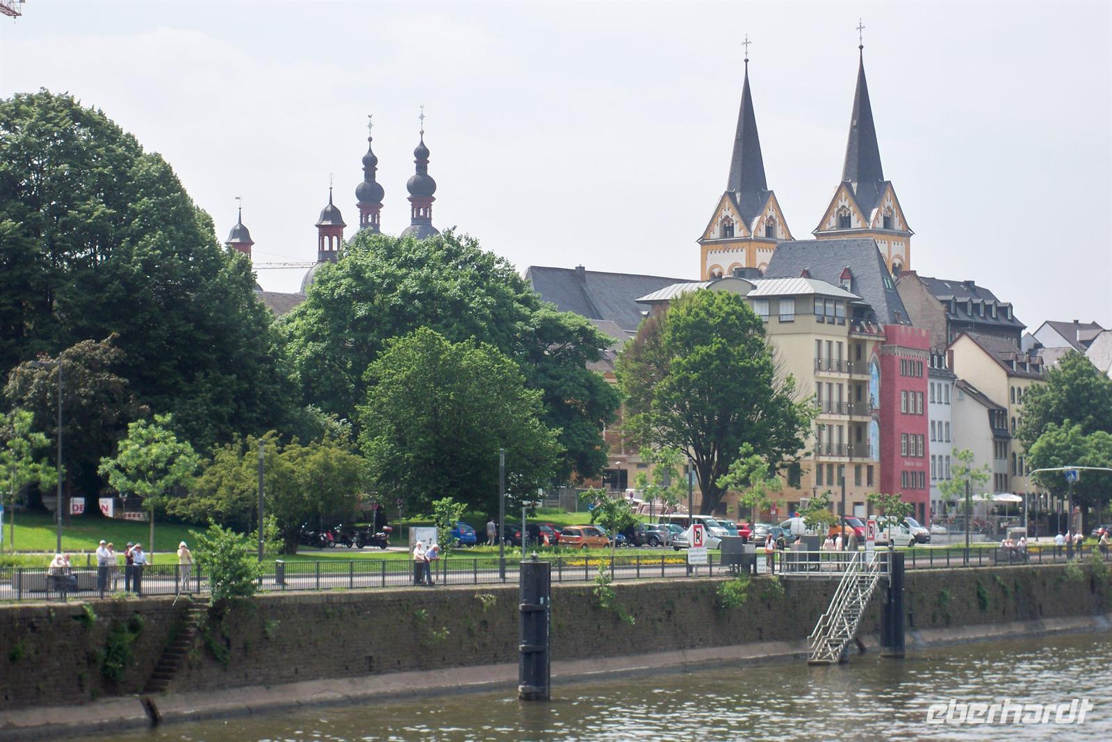 Anlegen am Moselufer, Koblenz
