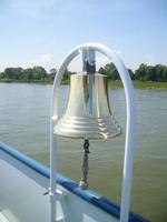 die Schiffsglocke der MS Rigoletto