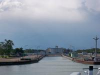 Fahrt in die Schleuse Gambsheim