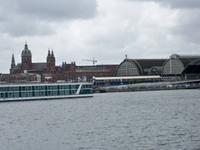 Ankunft in Amsterdam, Centralstation