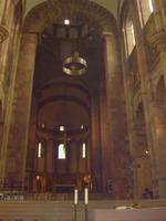 Altarraum im Dom