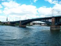 Auf dem Rhein