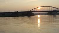 Sonnenuntegang an der Brücke Arnheim