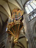 die kunstvoll verzierte Orgel im Münster
