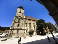 Die schwarze Kirche ist das Wahrzeichen von Brasov
