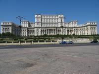 Bukarest -  ein letzter Blick auf das Parlament 
