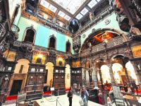 Entree, Schloß Peles