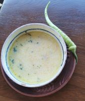 Traditionelle Knoblauchsuppe im Restaurant Valcan