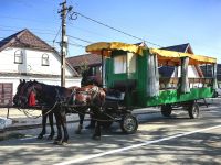 In Bazna erwartet uns bei Ankunft bereits die Pferdekutsche