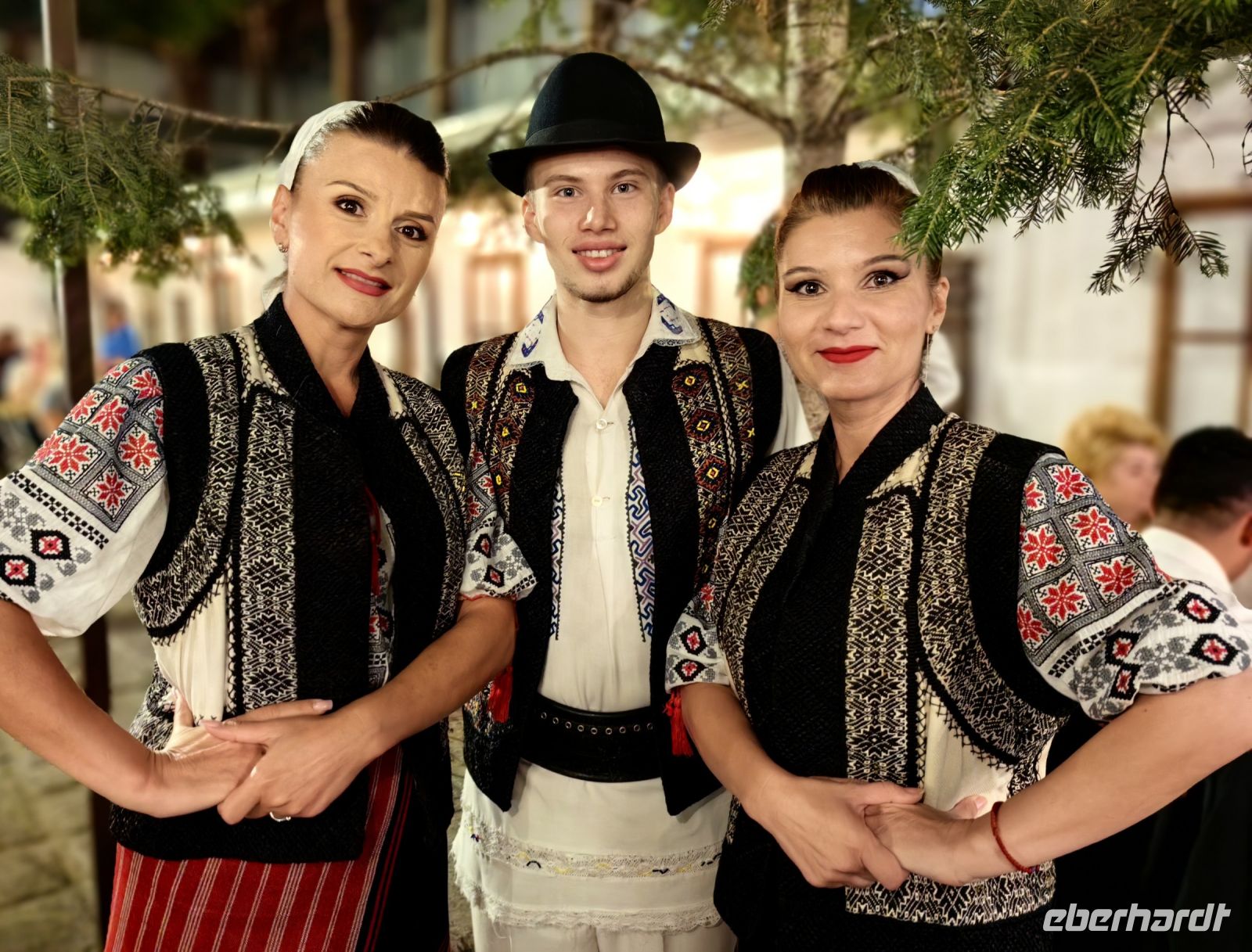 Tänzer in Tracht, Bukarest