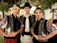 Tänzer in Tracht, Bukarest