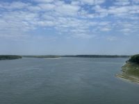 Überqueren der Donau auf der Rückfahrt zum Flughafen