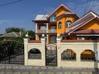 Wer wohnt wohl hier?