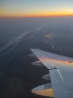 Hinflug Bukarest über der Donau 