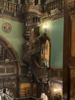 Im Eingangsbereich des Schlosses