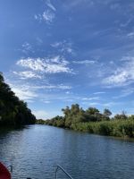 Die Nebenarme im Delta sind meist nicht sehr tief