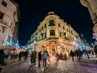 Trubel und Kneipe an Kneipe in Bukarests Altstadt