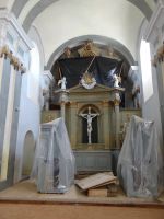 Crit, die Wehrkirche wird gerade aufs Schönste restauriert.  &ndash; &copy; Vivian Kreft (Eberhardt TRAVEL)