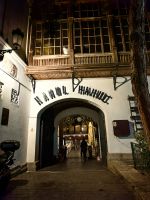 In der alten Karawanserei essen wir zu Abend