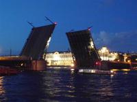 Öffnung der Palastbrücke