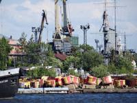 Kronstadt -  im Hafen mit der Frage: Wo befindet sich die Aurora?