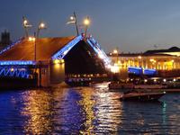 Lichterfahrt , Öffnung der Palast - Brücke