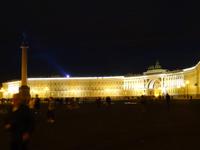 Palastplatz bei Nacht