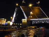 Nacht der Brücken in Petersburg