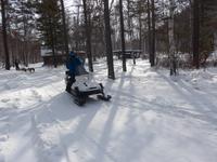 Russland, Baikalsee, Listwjanka, Schlittenhunde-/Schneemobilausflug