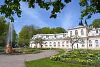 Im Schloßgarten in Peterhof