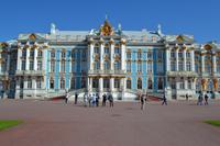 Vor dem Katharinenpalast