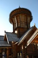 Hölzerne Dachkonstruktion des Restaurants 